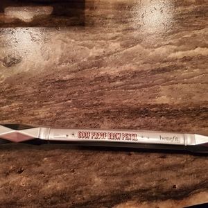 Benefit eyebrow pencil